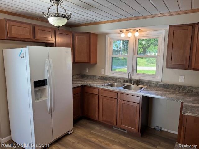 2053 Lillian Drive, Lapeer, MI 48446 — Photo 4