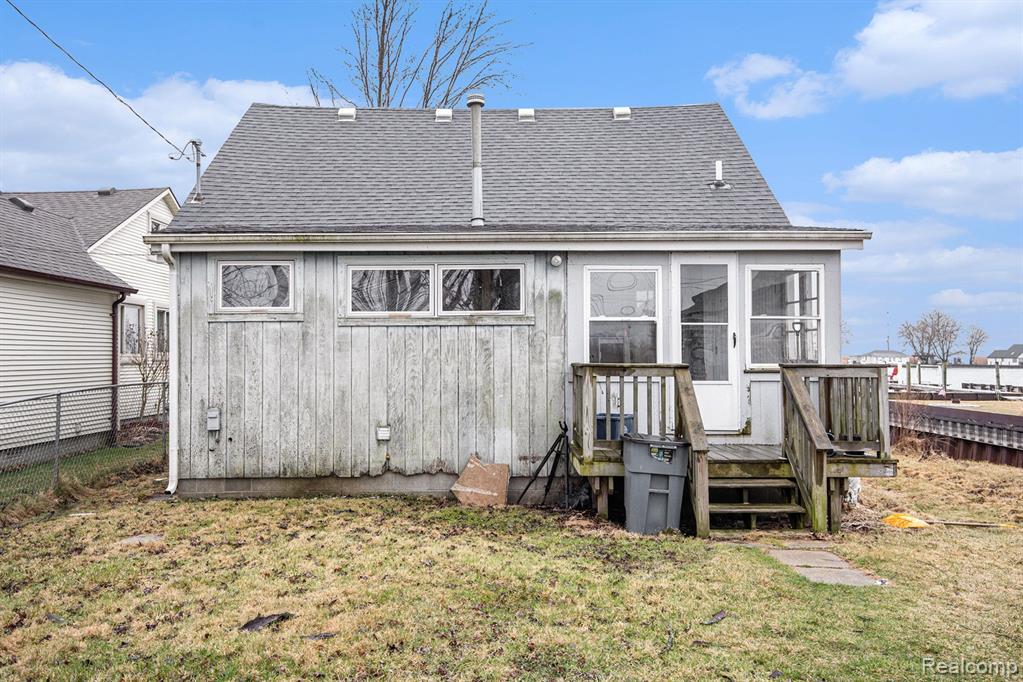 9145 ANCHOR BAY Drive, Clay, MI 48001 — front exterior