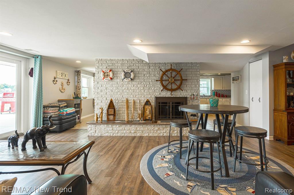 6768 HATCHERY Road, Waterford, MI 48327 — Photo 42