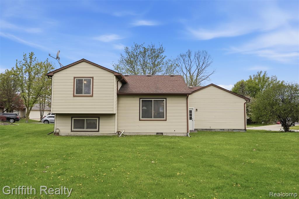 865 Alpine Drive, Brighton, MI 48116 — Photo 28