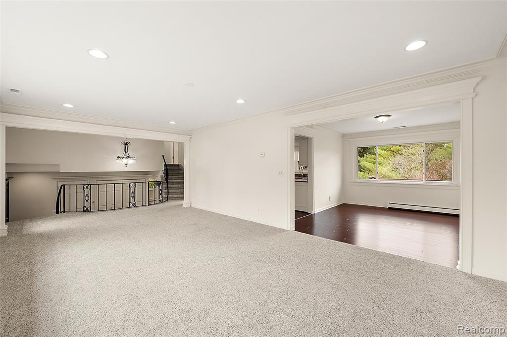 125 Cayuga Road, Lake Orion, MI 48362 — Photo 26