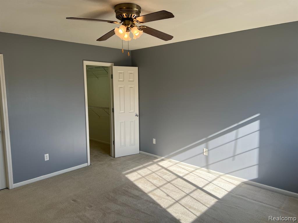 26652 KIRKWAY Drive, Woodhaven, MI 48183 — Photo 32