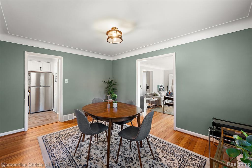 852 Harcourt Road, Grosse Pointe Park, MI 48230 — Photo 17