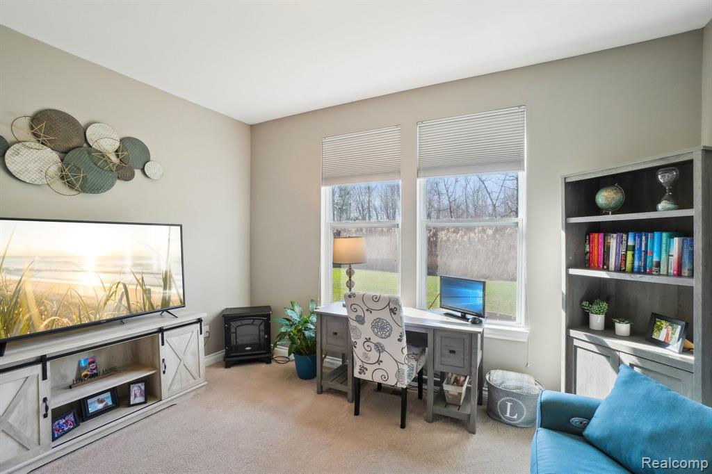 61223 BURNINGWOOD Drive, Washington, MI — Photo 22