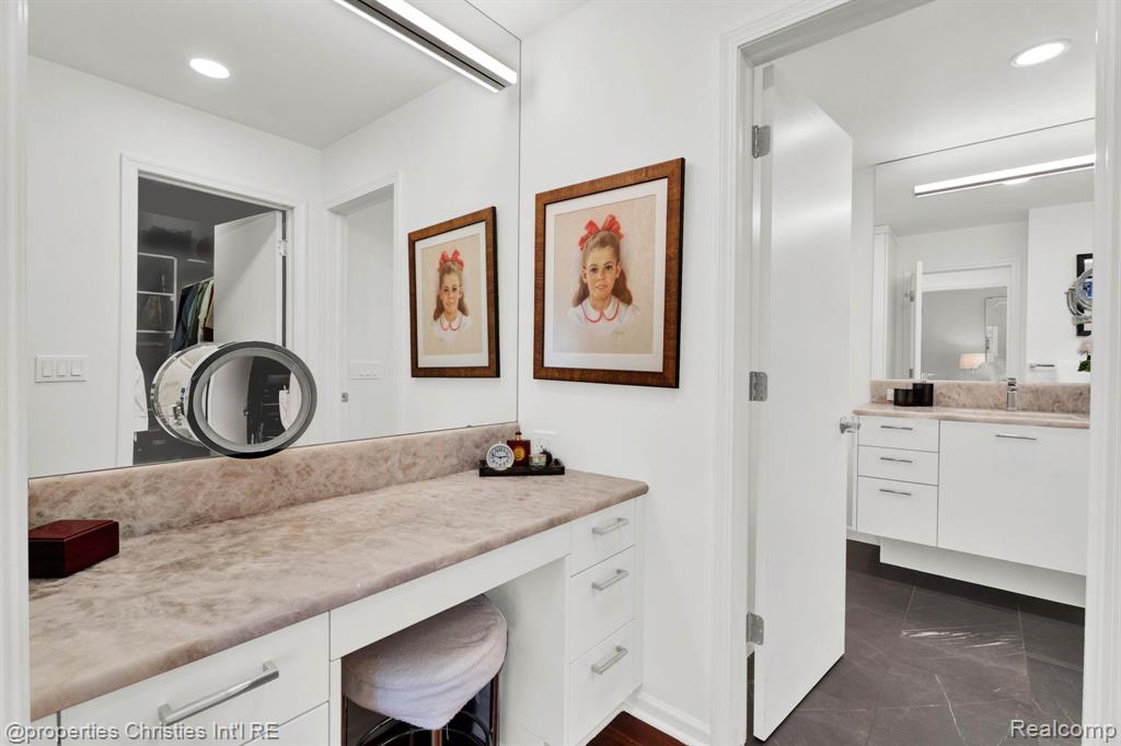 22211 Village Pines Drive, Beverly Hills, MI 48025 — Photo 32