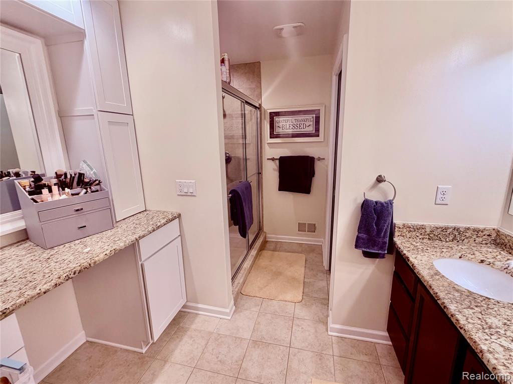 58143 Sunflower Circle S, New Hudson, MI 48165 — Photo 12