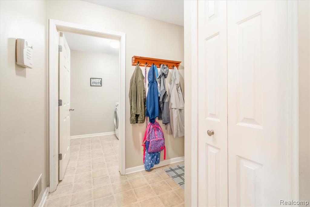 9193 E Walden Drive, Belleville, MI 48111 — Photo 27