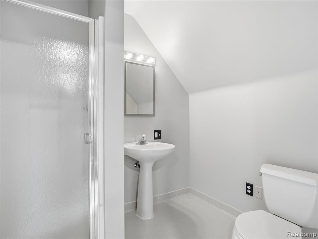 7475 Pinehurst Circle, Bloomfield Hills, MI 48301 — Photo 32