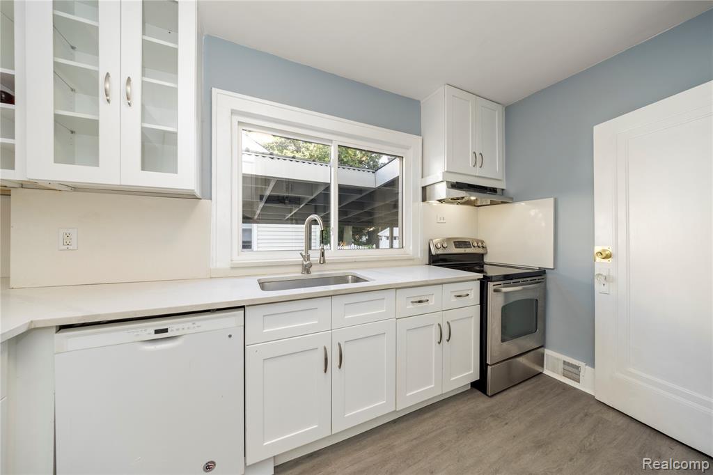 421 W Troy Street, Ferndale, MI 48220 — Photo 5