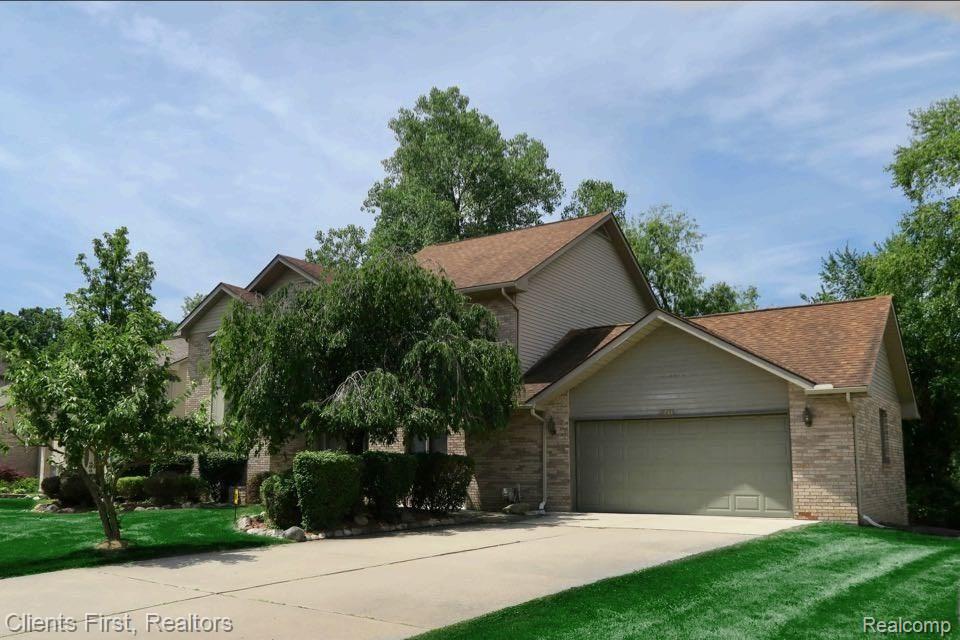 7233 OAKWOOD Drive, West Bloomfield, MI — Photo 2