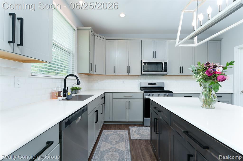 10066 Willow Oak Drive, Brighton, MI 48116 — Photo 5