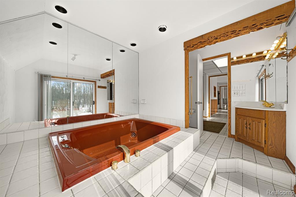 4717 MOHICAN Lane, Okemos, MI 48864 — Photo 14