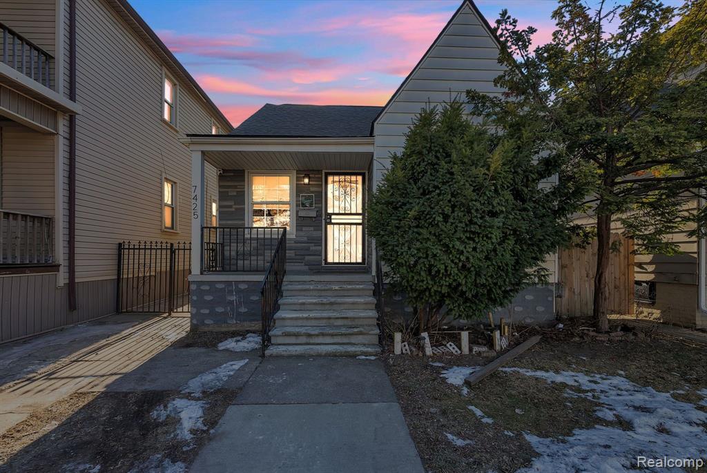 7425 PARKWOOD Street, Detroit, MI 48210 — Photo 3