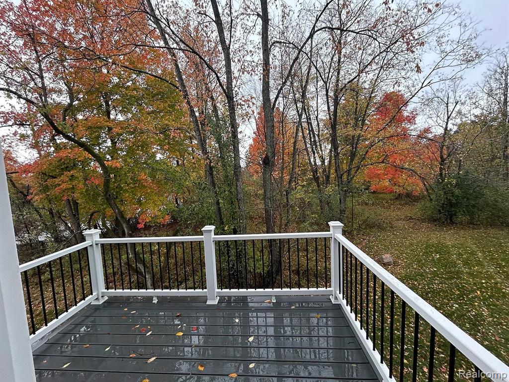 5350 Trail Vista Drive, West Bloomfield, MI 48323 — Photo 11