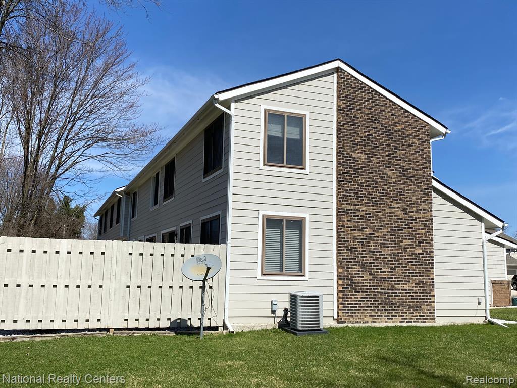 22533 CRANBROOKE Drive, Novi, MI — Photo 29