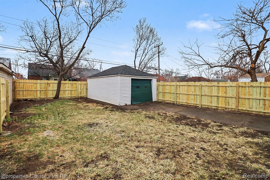 18300 Mendota Street, Detroit, MI 48221 — Photo 18