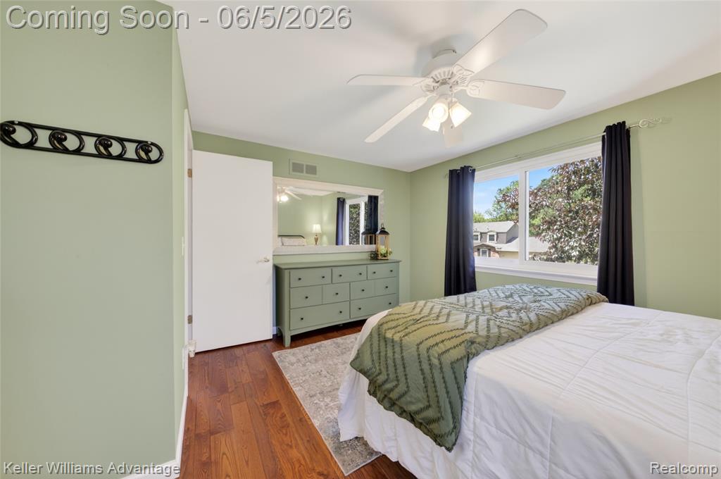 46037 Gainsborough Drive, Canton, MI 48187 — Photo 34