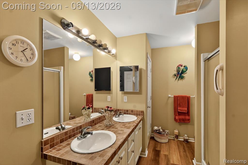 6095 Foxwood Court, Saginaw, MI 48638 — Photo 18