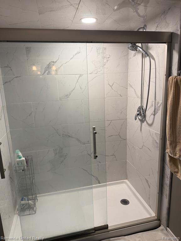 617 S EDISON Avenue, Royal Oak, MI 48067 — Photo 21