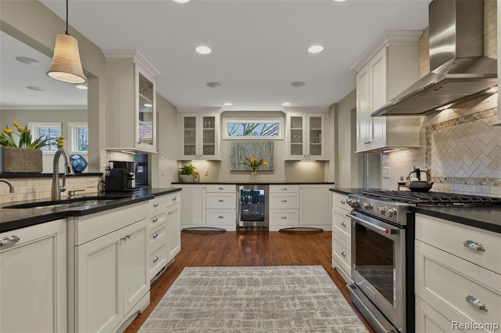 16265 Locherbie Avenue, Beverly Hills, MI 48025 — Photo 7