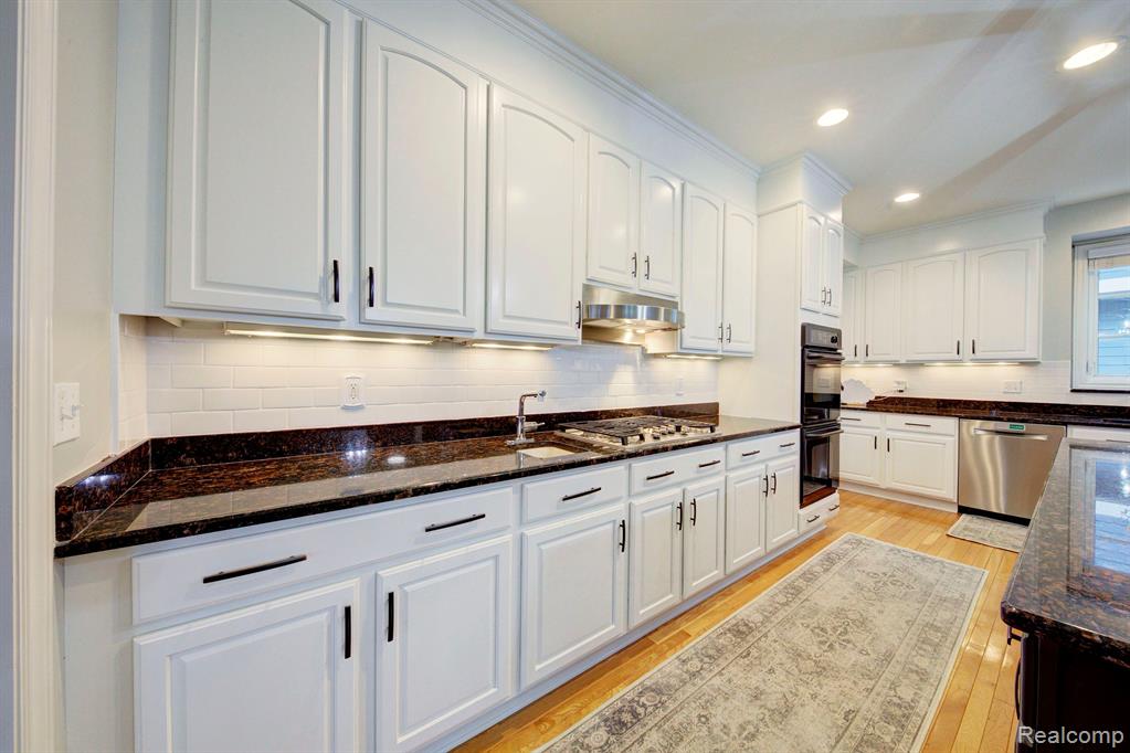 49776 Garfield Lane, Canton, MI 48188 — Photo 20