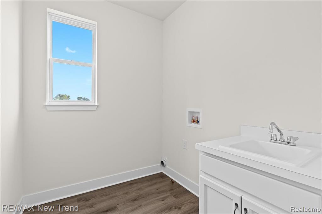 3022 E Theodore Street, Wixom, MI 48393 — Photo 15