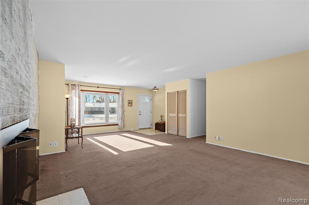 7275 Merrybrook, West Bloomfield, MI — Photo 6
