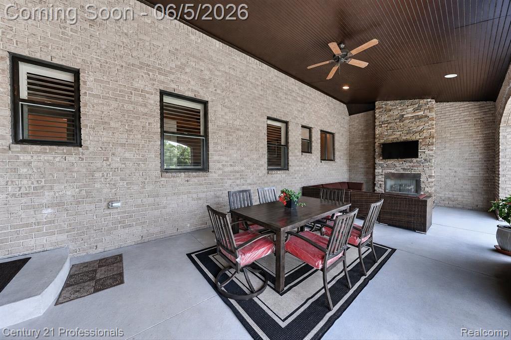2212 Heidi Drive, Oxford, MI 48370 — Photo 55