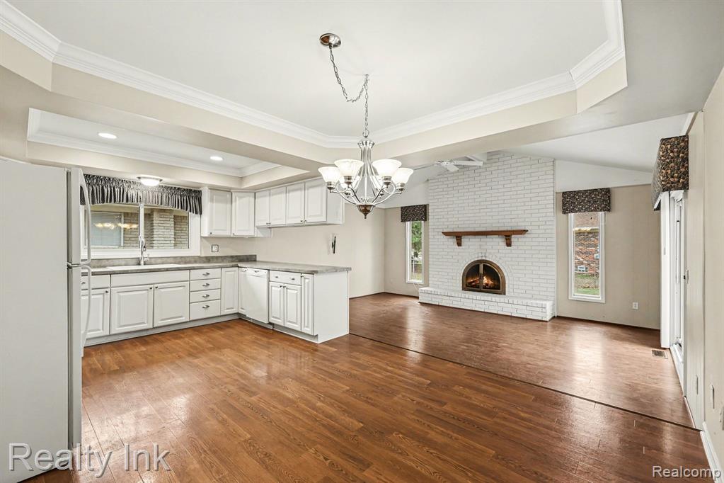 42235 Sycamore Drive, Sterling Heights, MI 48313 — Photo 5
