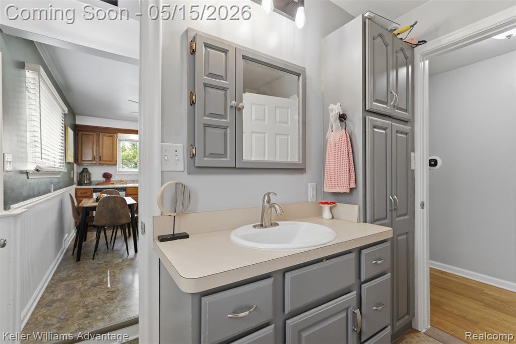6018 Arcola Street, Garden City, MI — Photo 14