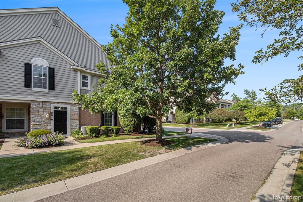 2016 CEDAR VALLEY Drive, Canton, MI 48188 — Photo 39