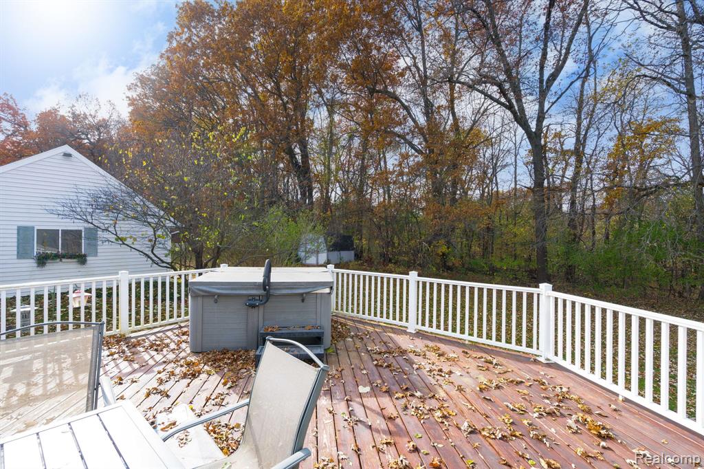 9721 Klais Road, Clarkston, MI 48348 — Photo 47