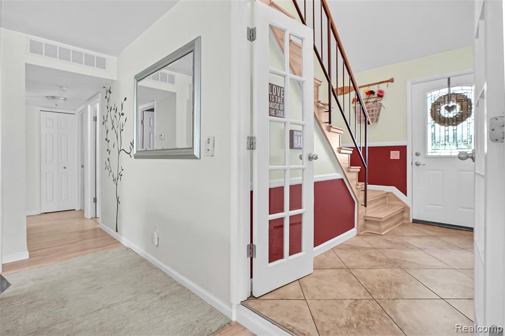 4714 Butler Drive, Troy, MI 48085 — Photo 4