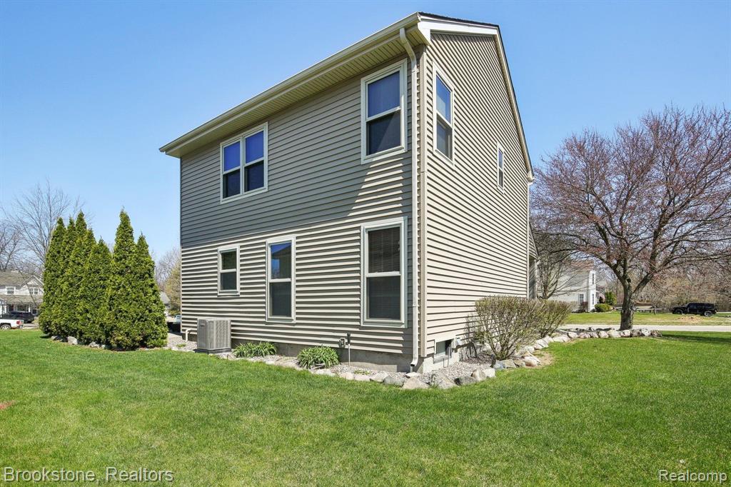 4055 HIGHVIEW, Waterford, MI 48329 — Photo 33