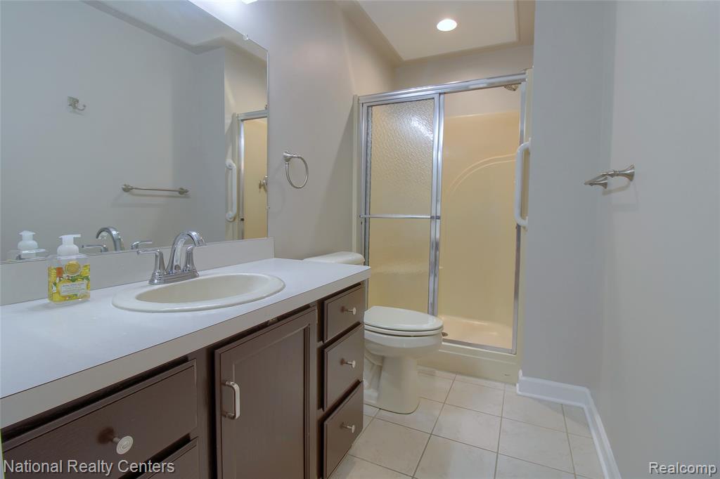 713 Woodcreek Circle, 26, Saline, MI 48176 — Photo 14
