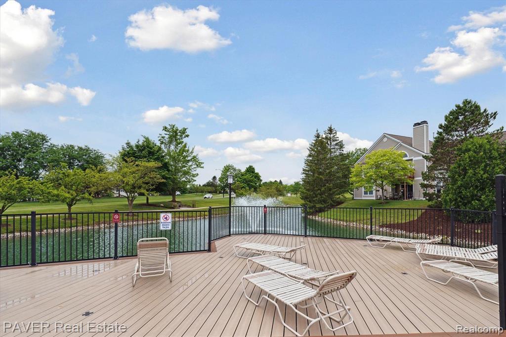 1565 WEATHERSTONE Drive, Ann Arbor, MI 48108 — Photo 47