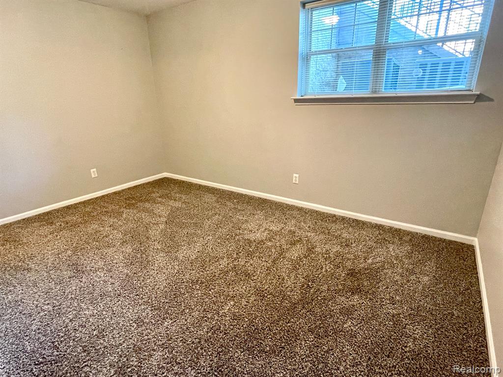 90 ADELAIDE Street, Detroit, MI 48201 — Photo 28