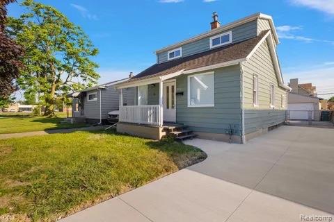2065 Morris Avenue, Lincoln Park, MI 48146 — front exterior