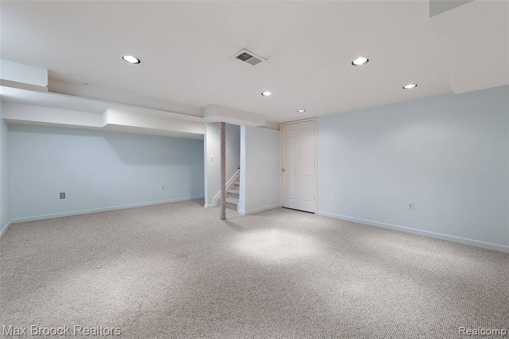 683 Thurber Drive, Troy, MI 48085 — Photo 42