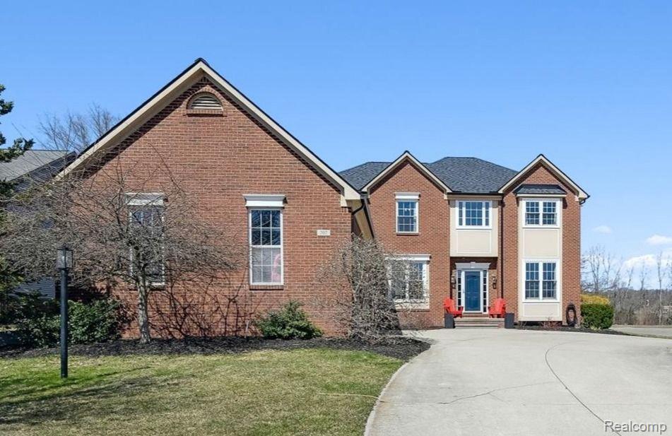 707 BAY POINTE Drive, Oxford, MI 48371 — Photo 48