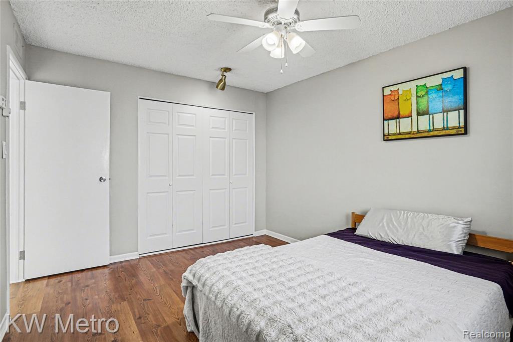 1866 Colonial Village Way, 1, Waterford, MI 48328 — Photo 10