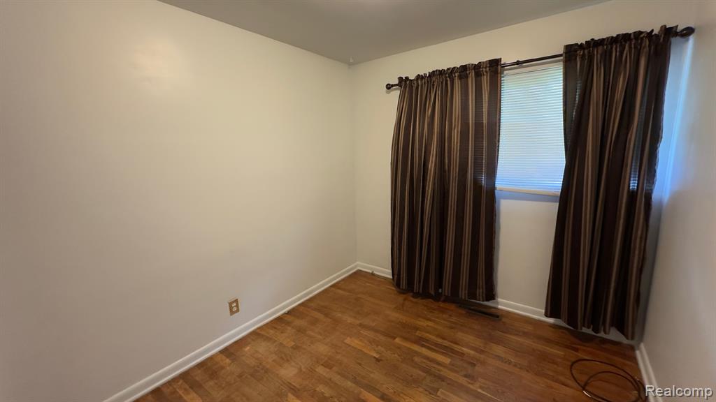 5714 Suburban Court, Flint, MI 48505 — Photo 7