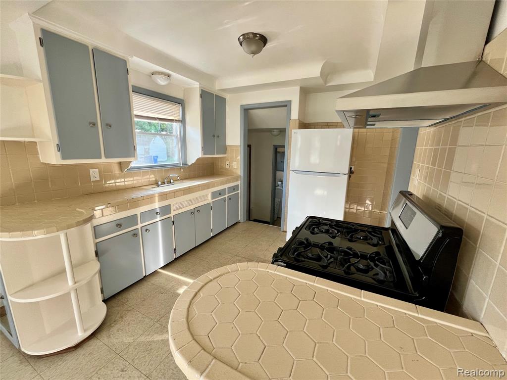 7201 Jackson Avenue, Warren, MI 48091 — Photo 13