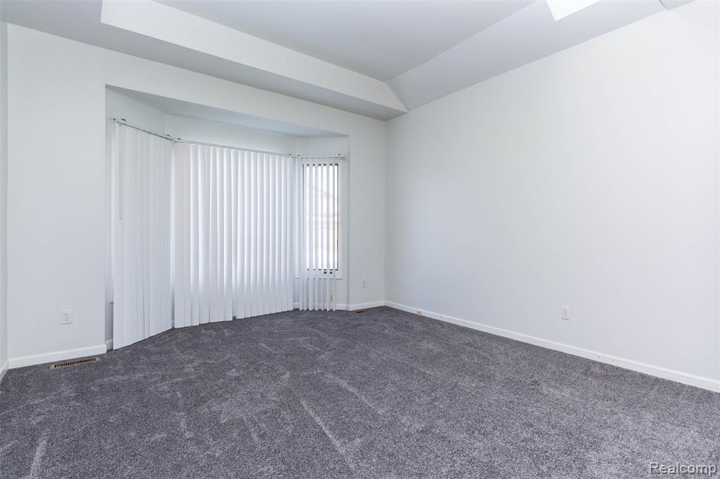 40945 Justin Drive, Sterling Heights, MI 48310 — Photo 8