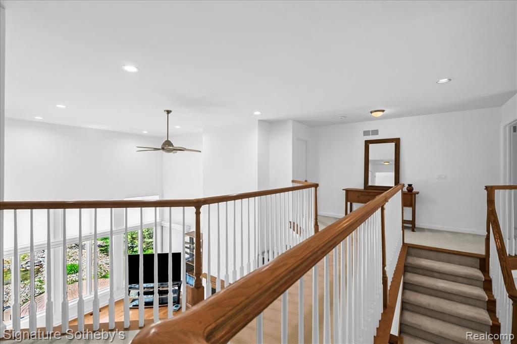 6925 Elm Park Drive, Troy, MI 48098 — Photo 21