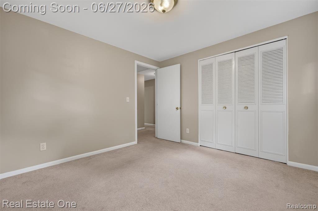 10379 Hegel Road, Goodrich Vlg, MI — Photo 35