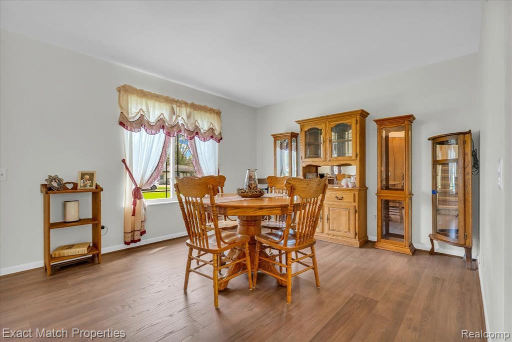 7180 HOWELL Avenue, Waterford, MI 48327 — Photo 18