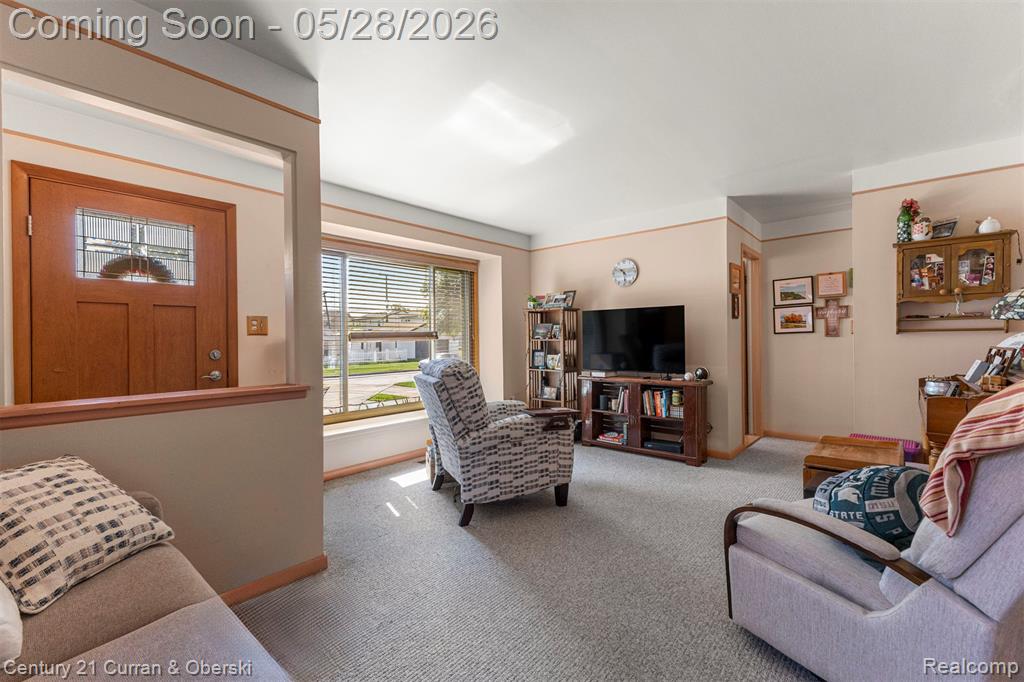 8245 N Hubbard Street, Westland, MI — Photo 5