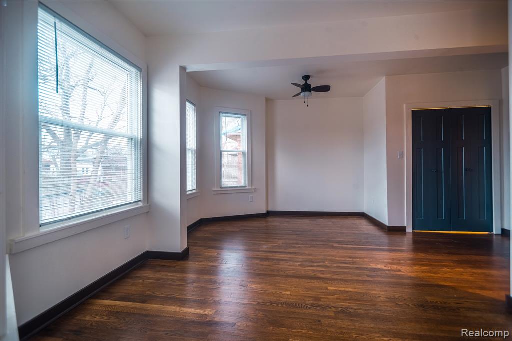 2045 Calvert Street, Detroit, MI 48206 — Photo 32