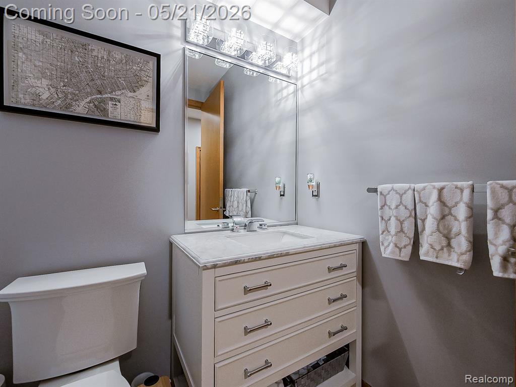 17477 IRIS Circle, Clinton Twp, MI 48036 — Photo 53